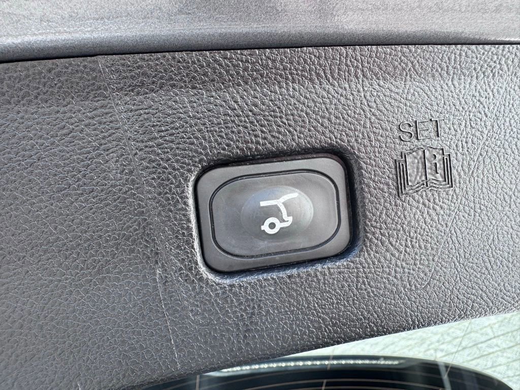 Certified 2023 Ford Edge Titanium AWD/4WD image 45