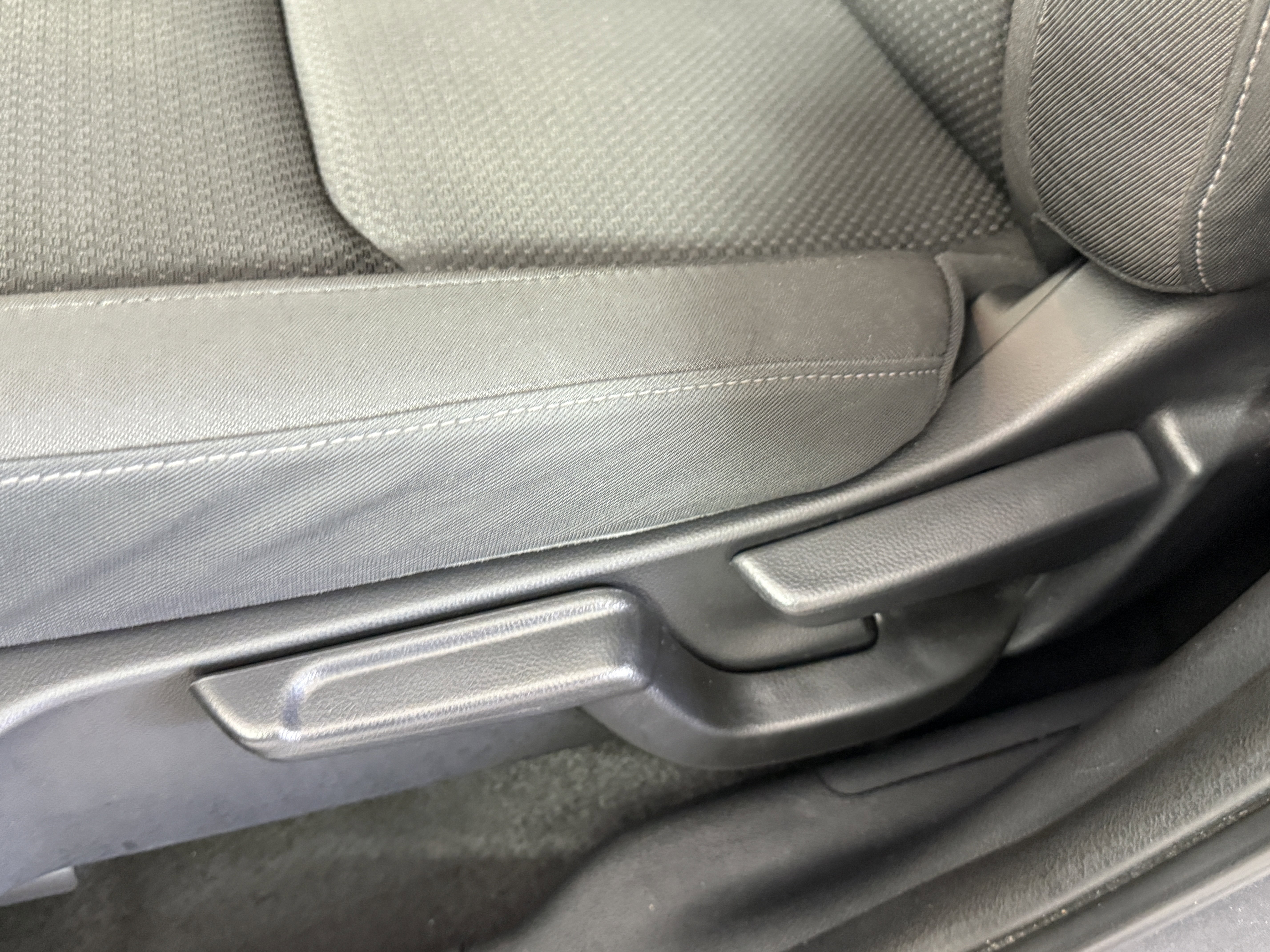 Used 2021 Honda HR-V EX image 18