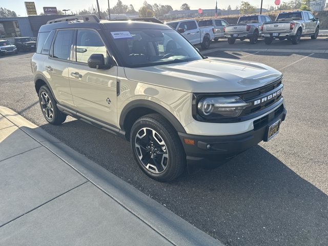 Certified 2024 Ford Bronco Sport Outer Banks w/ Tech Package AWD/4WD image 7