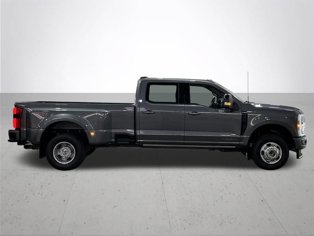Certified 2026 Ford F350 Platinum AWD/4WD image 10
