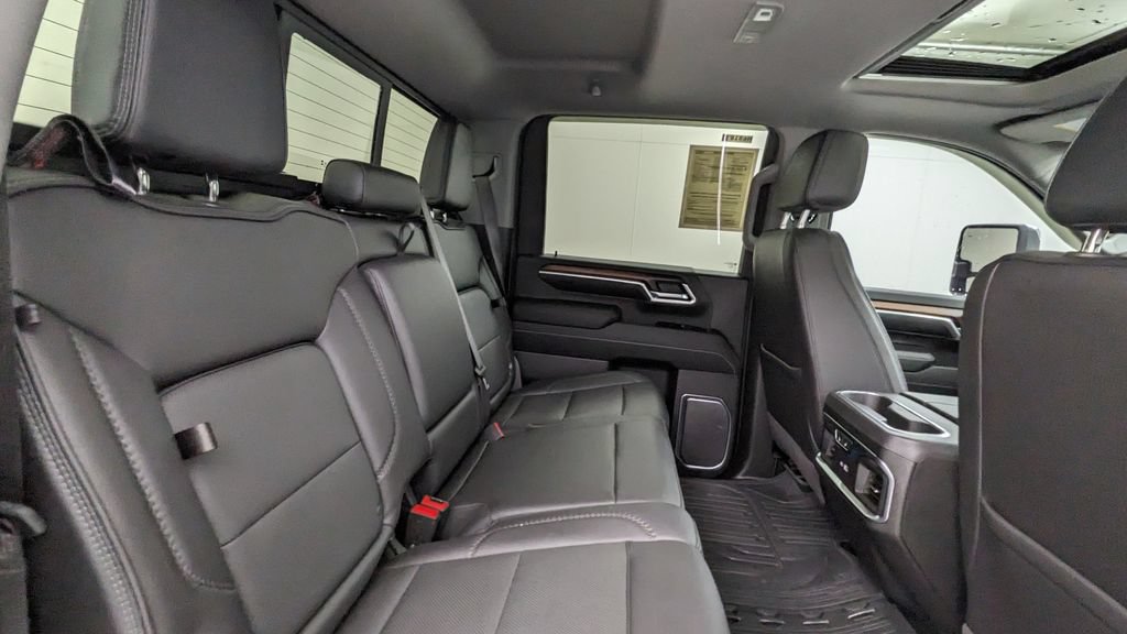 Used 2024 GMC Sierra 2500 Denali w/ Technology Package AWD/4WD image 38