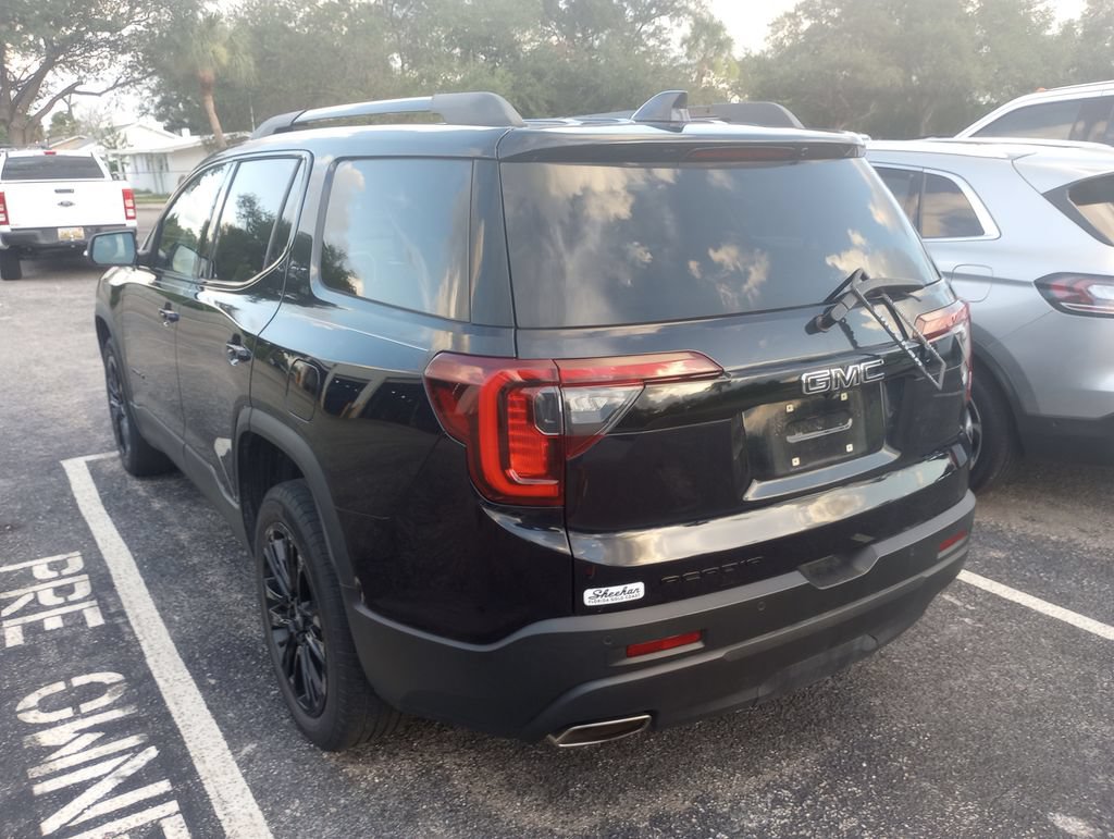 Used 2022 GMC Acadia SLT w/ Elevation Edition FWD image 2