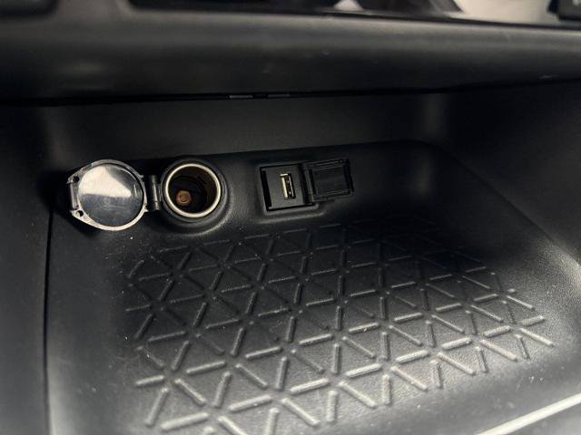 Used 2022 Toyota RAV4 SE image 23