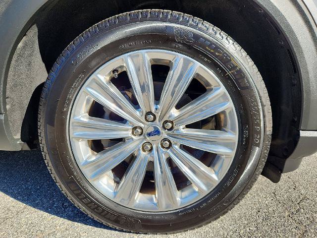 Certified 2021 Ford Explorer Limited w/ Equipment Group 301A AWD/4WD image 8