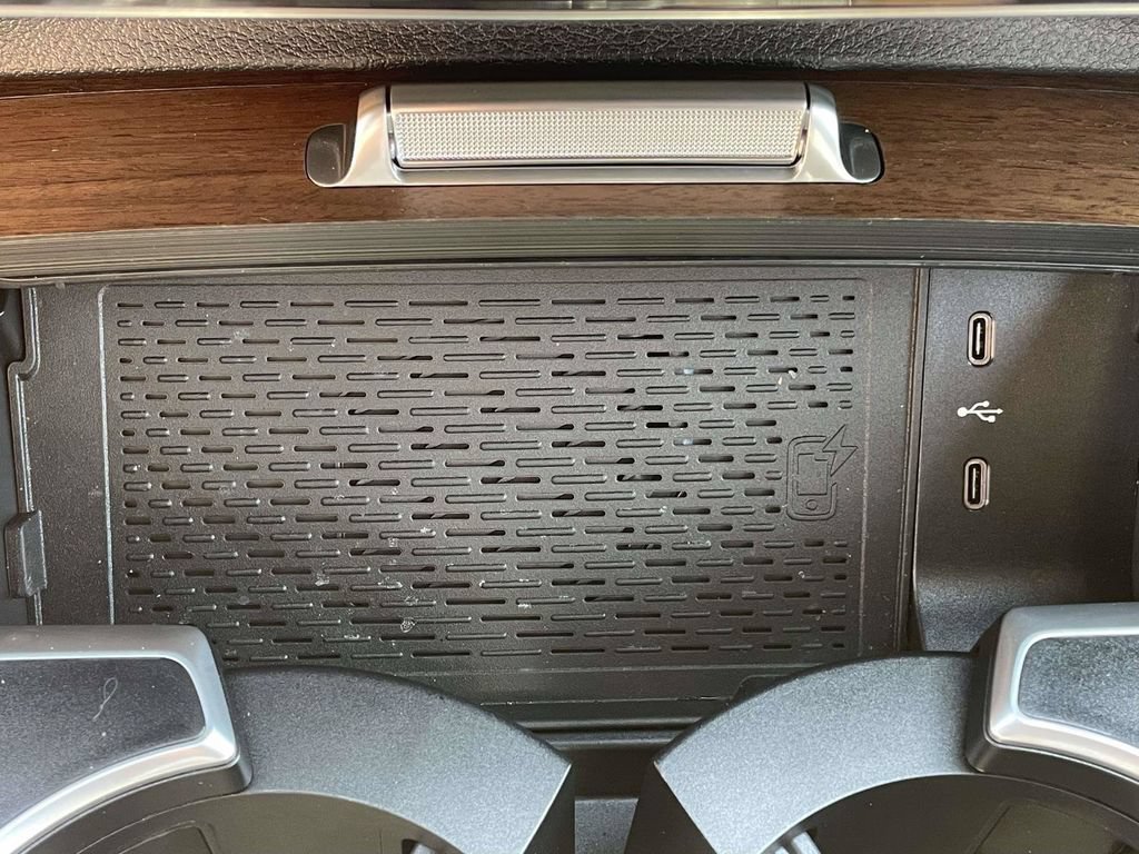 Used 2025 Mercedes-Benz GLS 450 4MATIC image 21