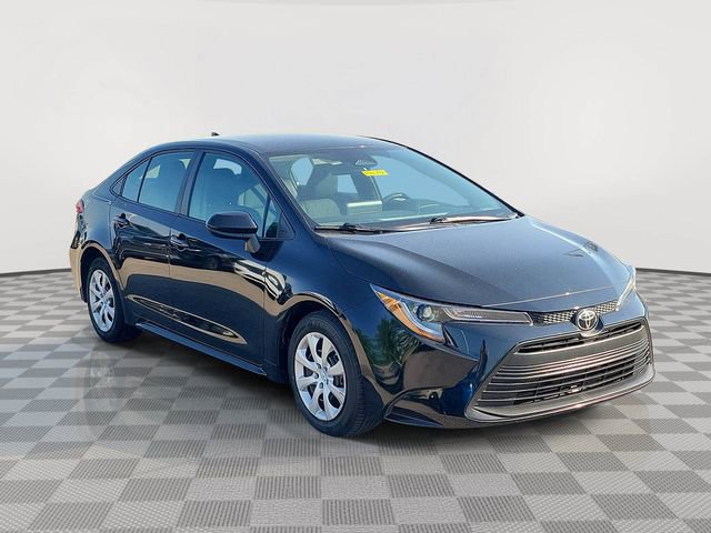 Used 2023 Toyota Corolla LE FWD image 7