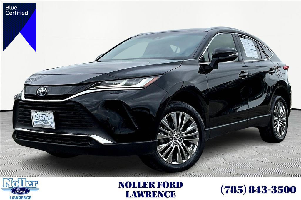 Used 2022 Toyota Venza XLE image 1