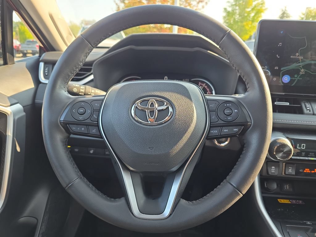 Used 2025 Toyota RAV4 XLE Premium w/ Weather Package AWD/4WD image 19
