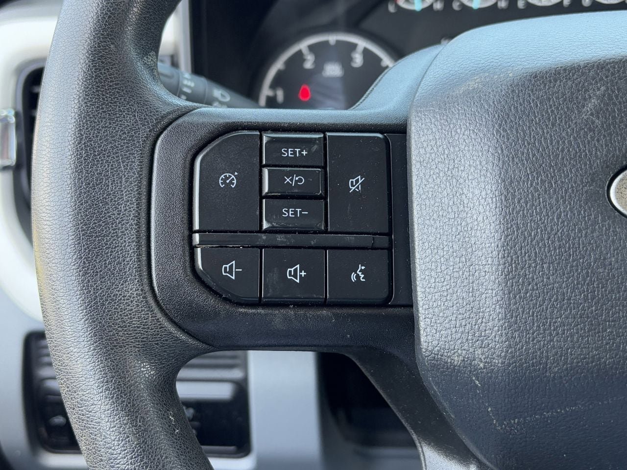 Certified 2025 Ford F250 XLT w/ FX4 Off-Road Package AWD/4WD image 16