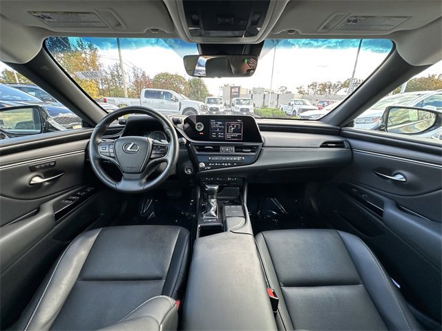 Used 2022 Lexus ES 350 w/ Premium Package image 10