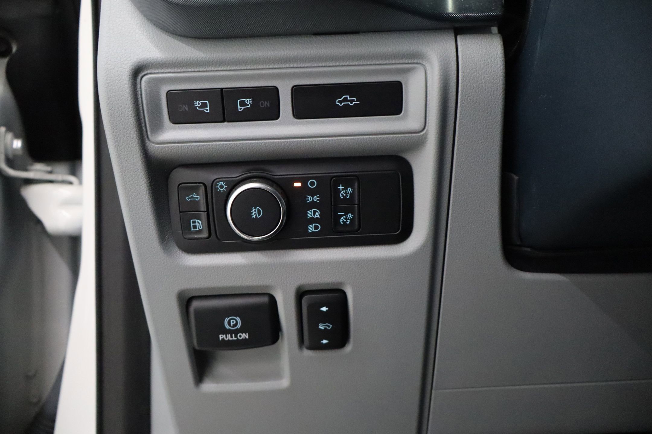 Certified 2021 Ford F150 Limited AWD/4WD image 15