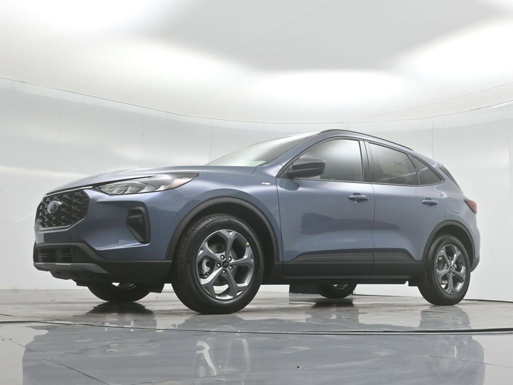 Certified 2025 Ford Escape ST-Line w/ Equipment Group 301A image 25