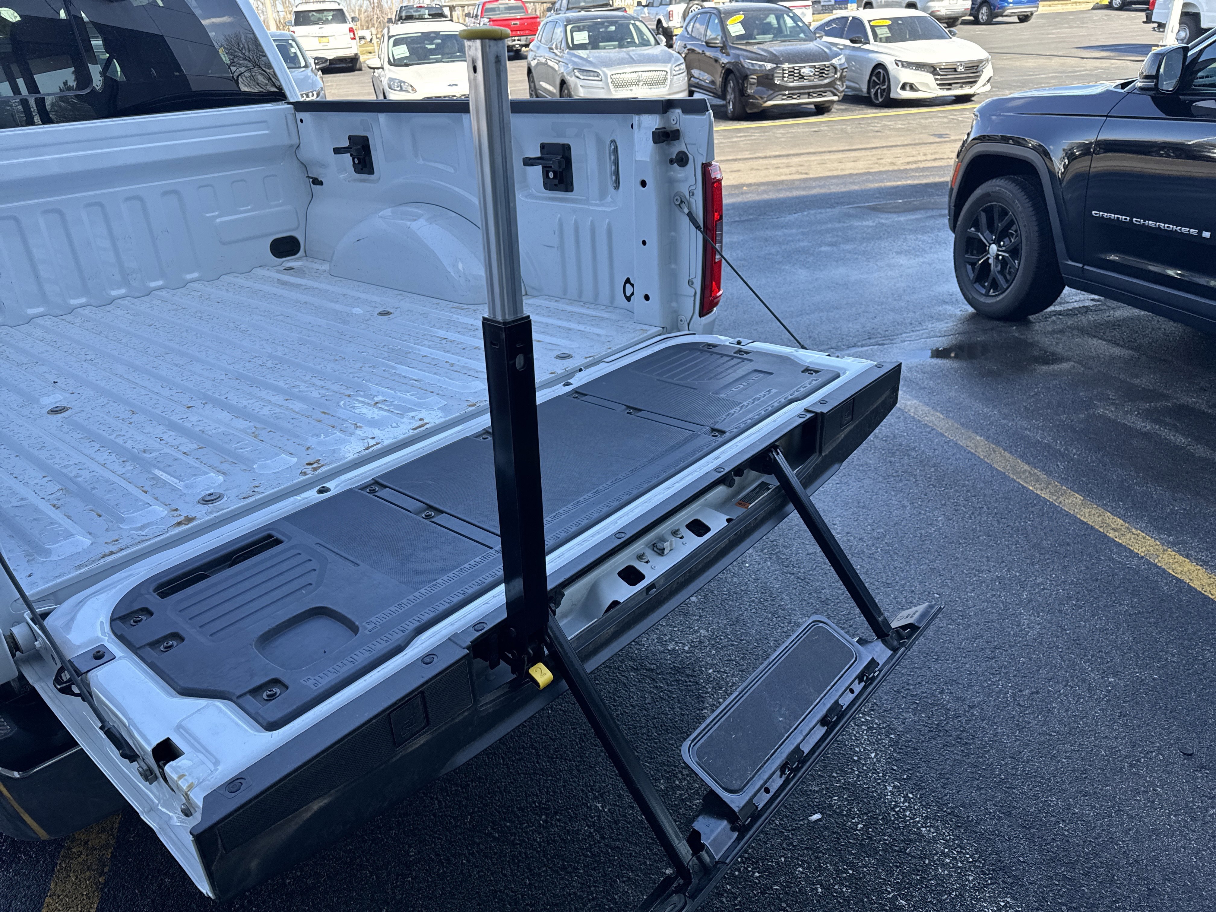 Certified 2022 Ford F150 XLT w/ Equipment Group 302A High image 24