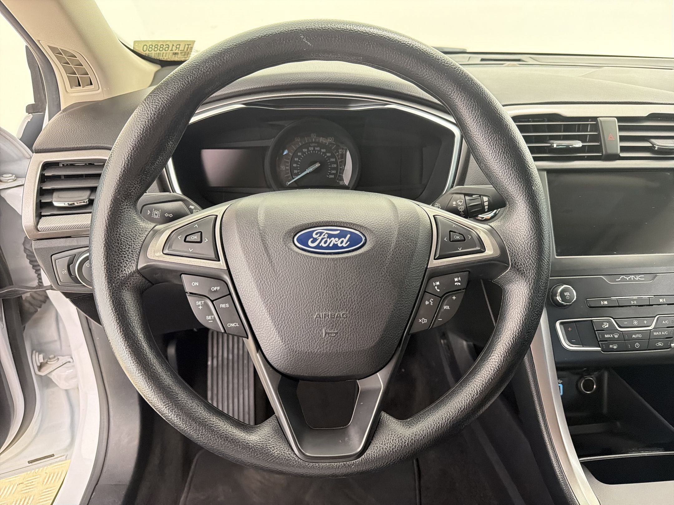 Certified 2020 Ford Fusion SE image 17