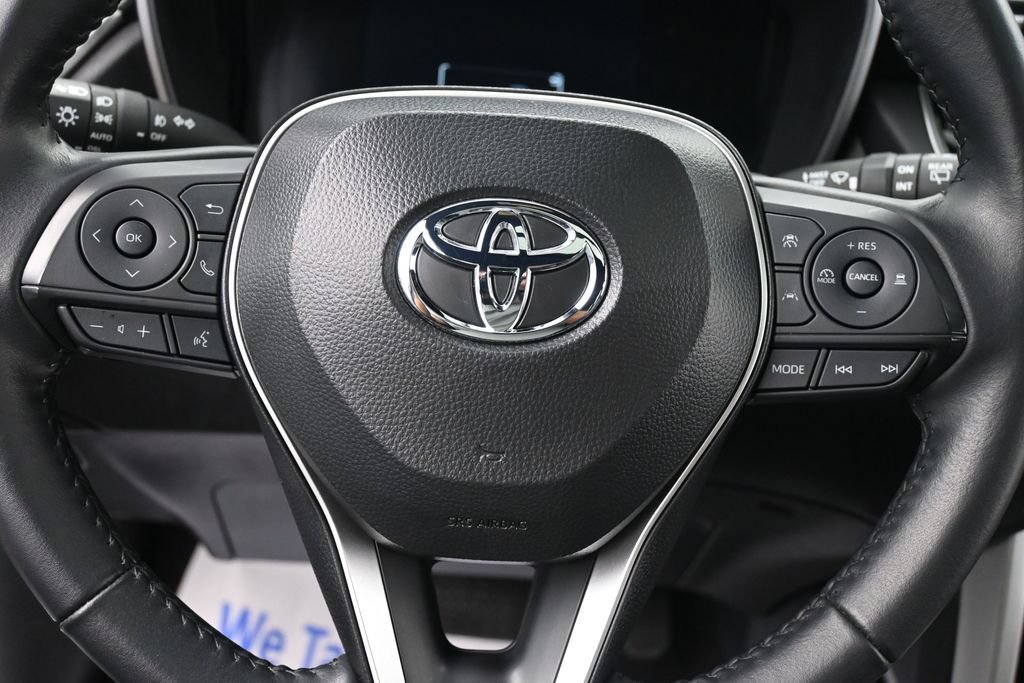 Used 2025 Toyota Corolla Cross AWD Hybrid w/ Convenience Package image 13