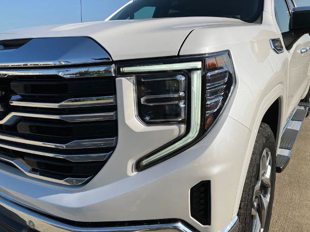 Used 2024 GMC Sierra 1500 SLT w/ SLT Premium Plus Package AWD/4WD image 11