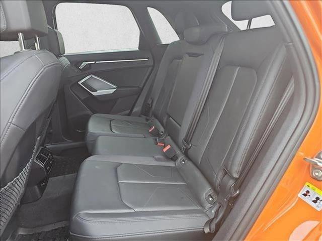 Used 2022 Audi Q3 2.0T Premium Plus w/ Premium Plus Package image 8