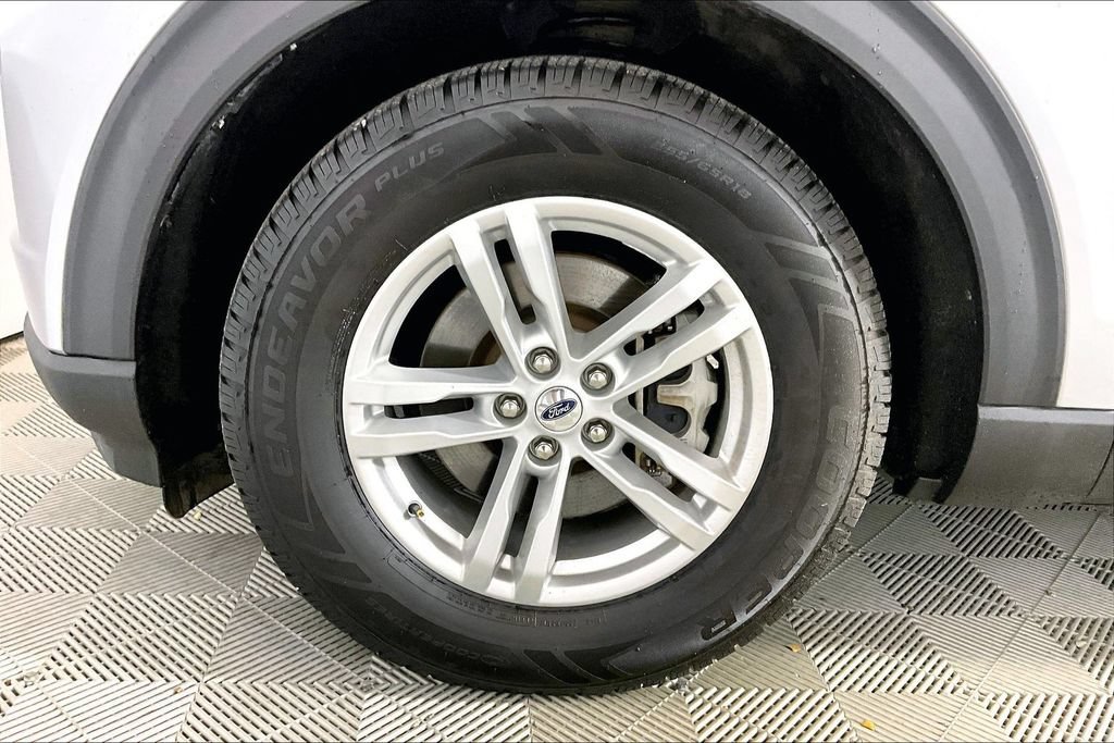 Certified 2021 Ford Explorer XLT RWD image 7