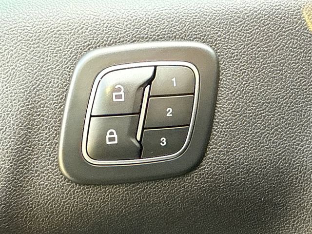 Certified 2022 Ford Escape Titanium FWD image 22