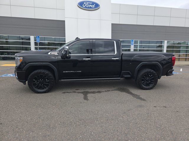 Used 2021 GMC Sierra 2500 Denali w/ Denali Black Diamond Edition image 2