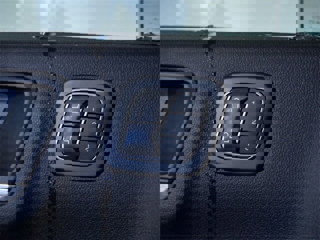 Certified 2025 Ford Escape Platinum image 28