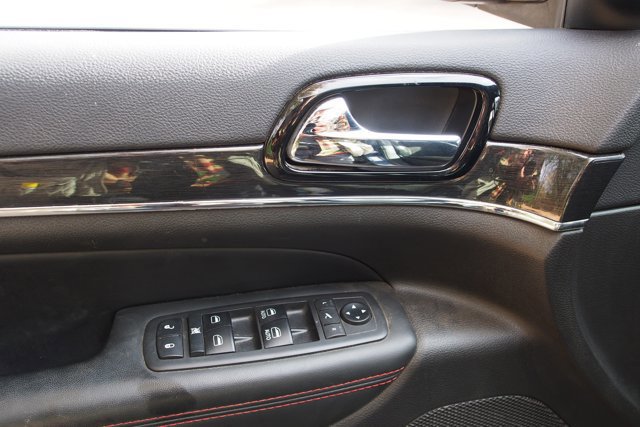 Used 2019 Jeep Grand Cherokee Trailhawk image 19