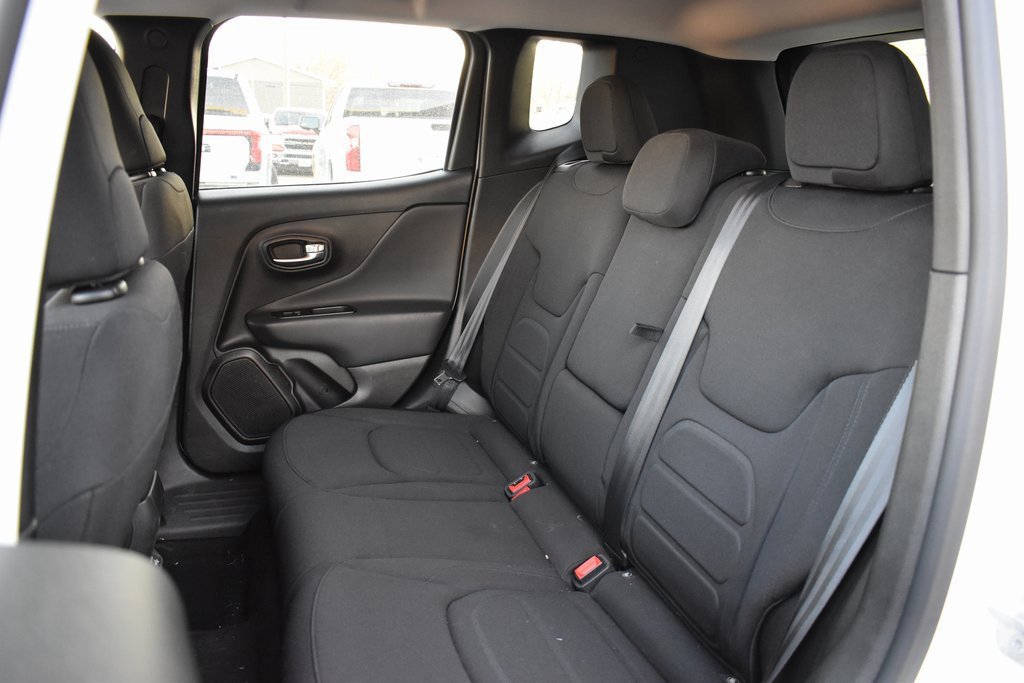 Used 2022 Jeep Renegade Latitude w/ Convenience Group image 8