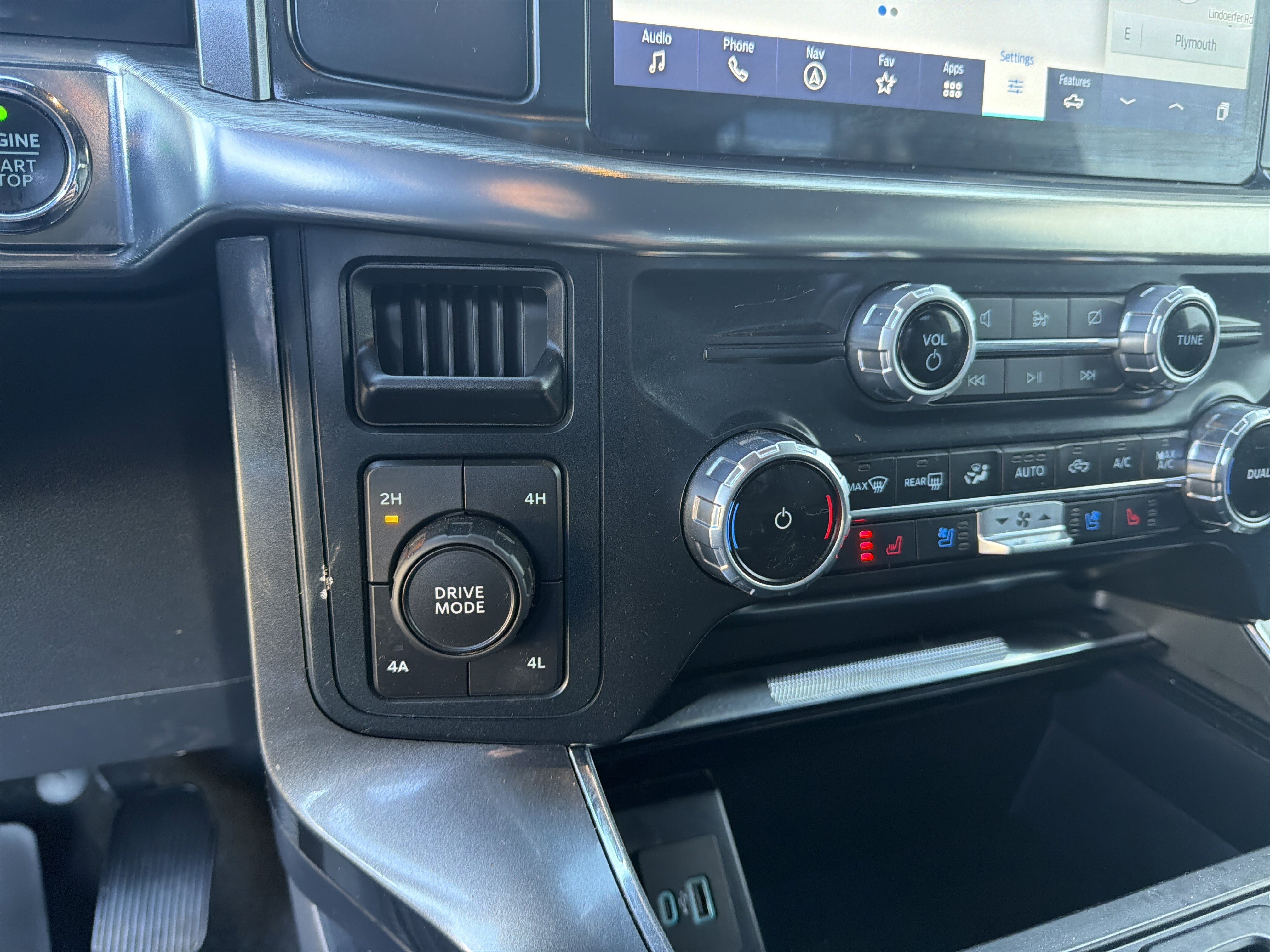 Certified 2023 Ford F150 Lariat image 45