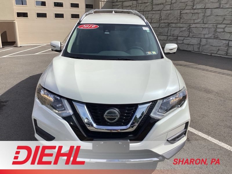 Used 2019 Nissan Rogue SV w/ Premium Package FWD image 5