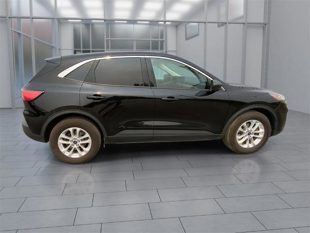 Certified 2022 Ford Escape SE image 2