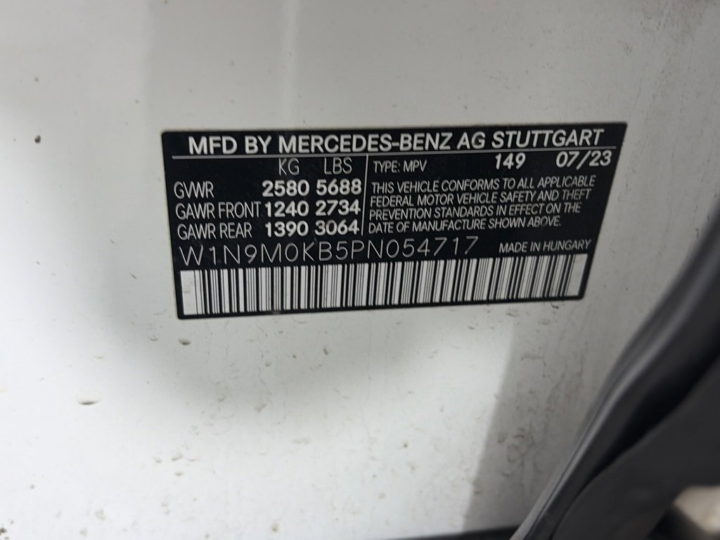 Used 2023 Mercedes-Benz EQB 300 4MATIC image 9