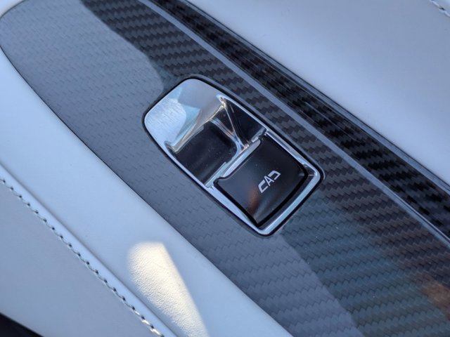 Used 2022 Chevrolet Corvette Stingray Premium Conv w/ Z51 Performance Package image 32