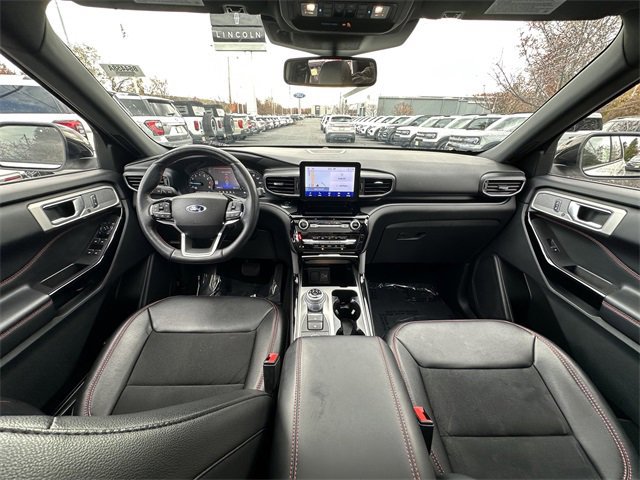 Certified 2022 Ford Explorer ST-Line w/ Class IV Trailer Tow Package image 17