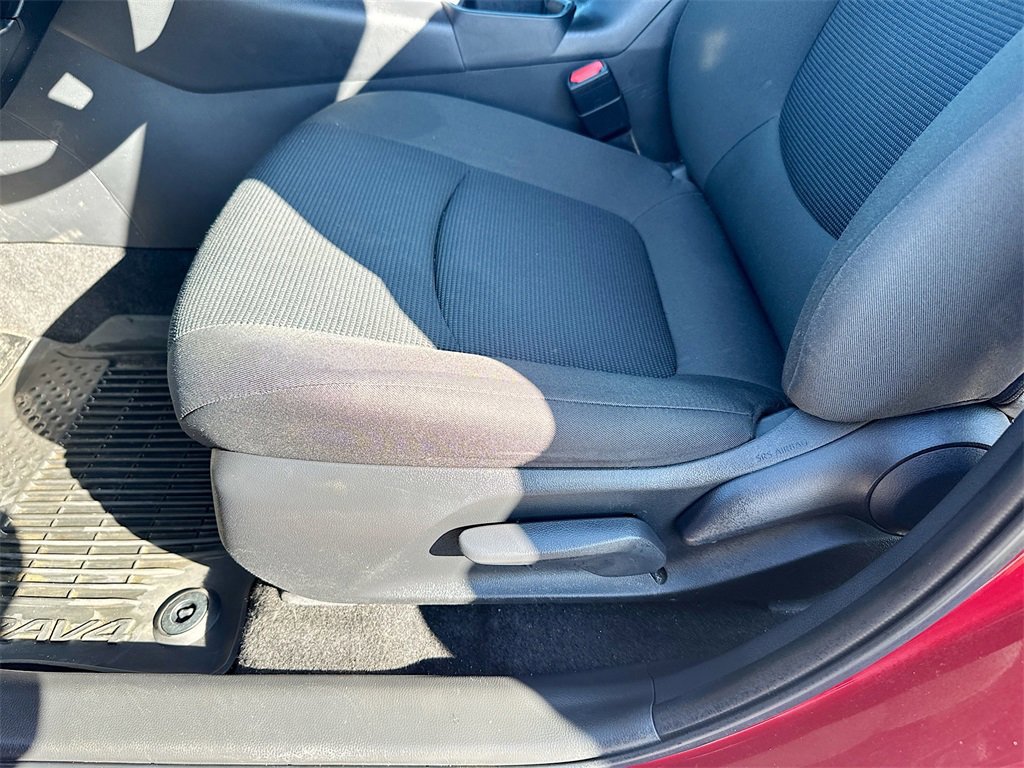 Used 2023 Toyota RAV4 LE image 10