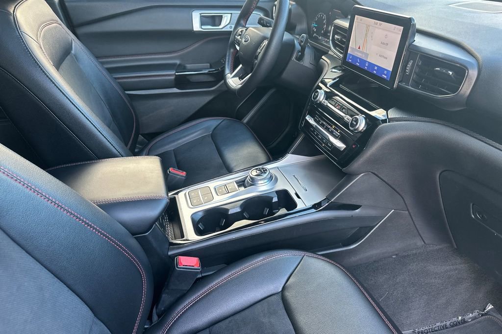 Certified 2023 Ford Explorer ST-Line w/ Class IV Trailer Tow Package image 19