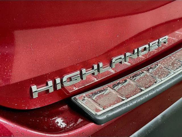 Used 2020 Toyota Highlander XLE FWD image 7