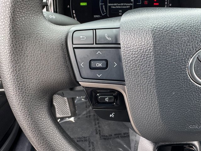 Used 2025 Toyota Camry LE image 20