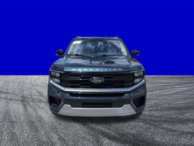 Certified 2025 Ford Expedition Platinum w/ Driver's Package AWD/4WD image 9