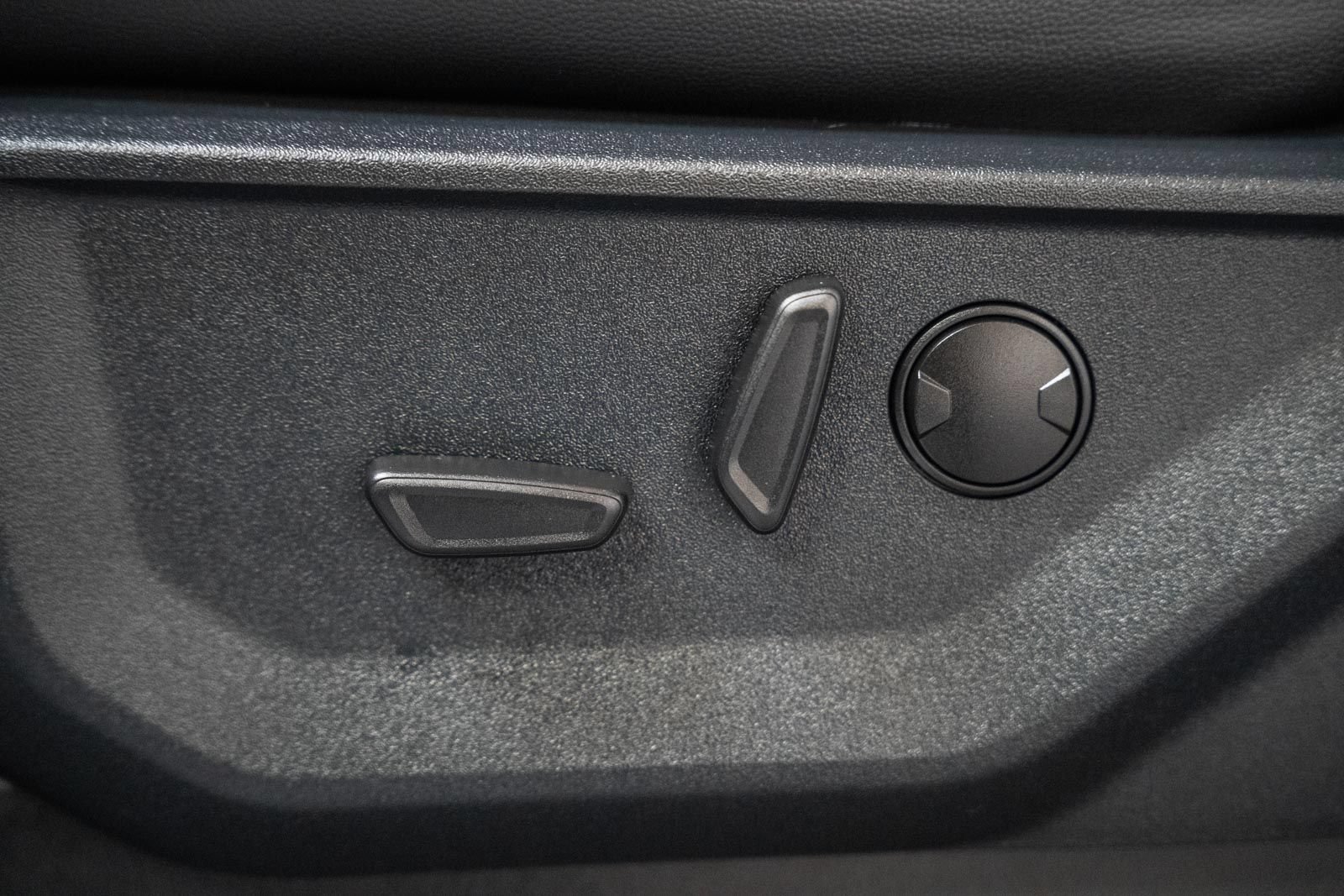 Certified 2025 Ford F150 Lariat AWD/4WD image 38