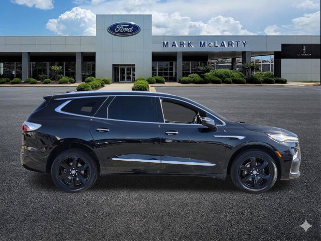 Used 2024 Buick Enclave Essence w/ Experience Buick Package AWD/4WD image 6