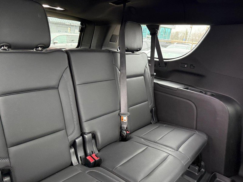 Used 2021 GMC Yukon XL Denali w/ Denali Premium Package image 12