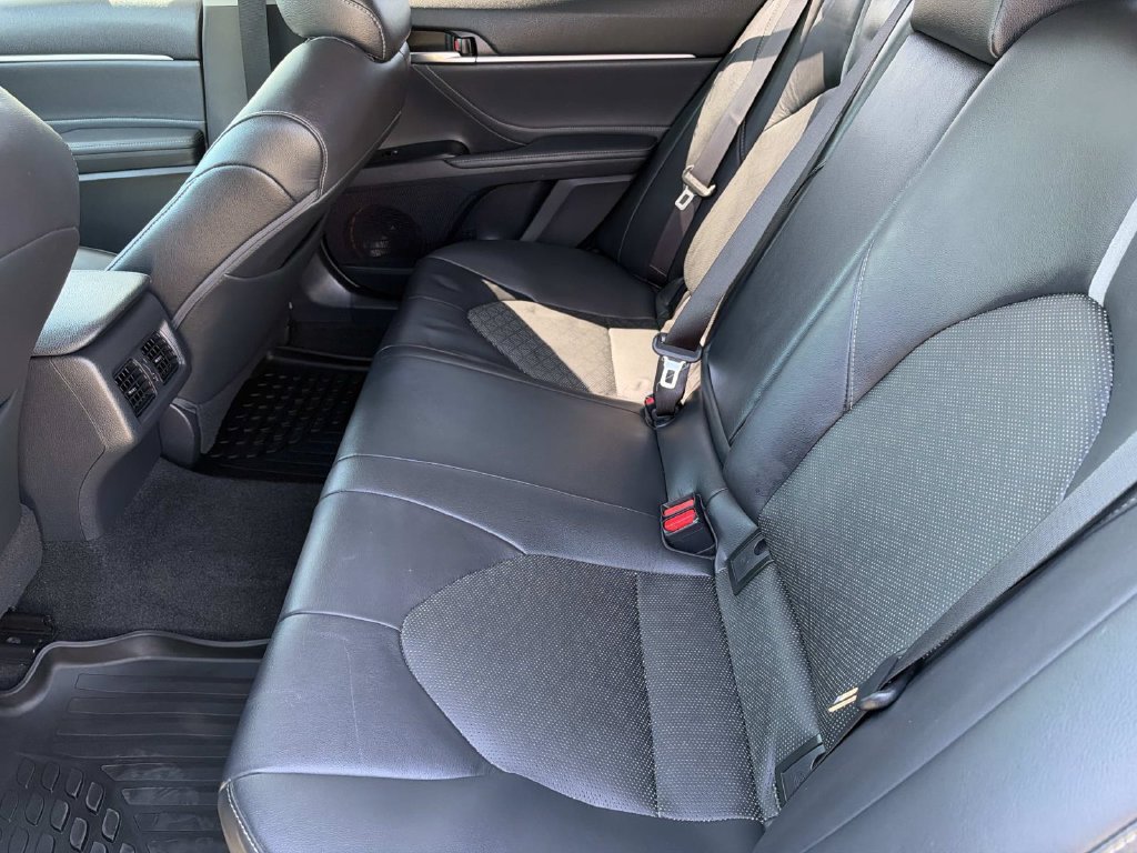 Used 2018 Toyota Camry XSE w/ Driver Assist Package FWD image 18