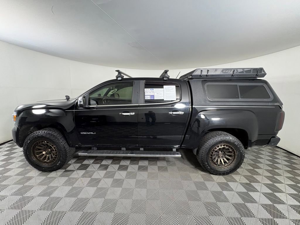 Used 2018 GMC Canyon Denali image 2