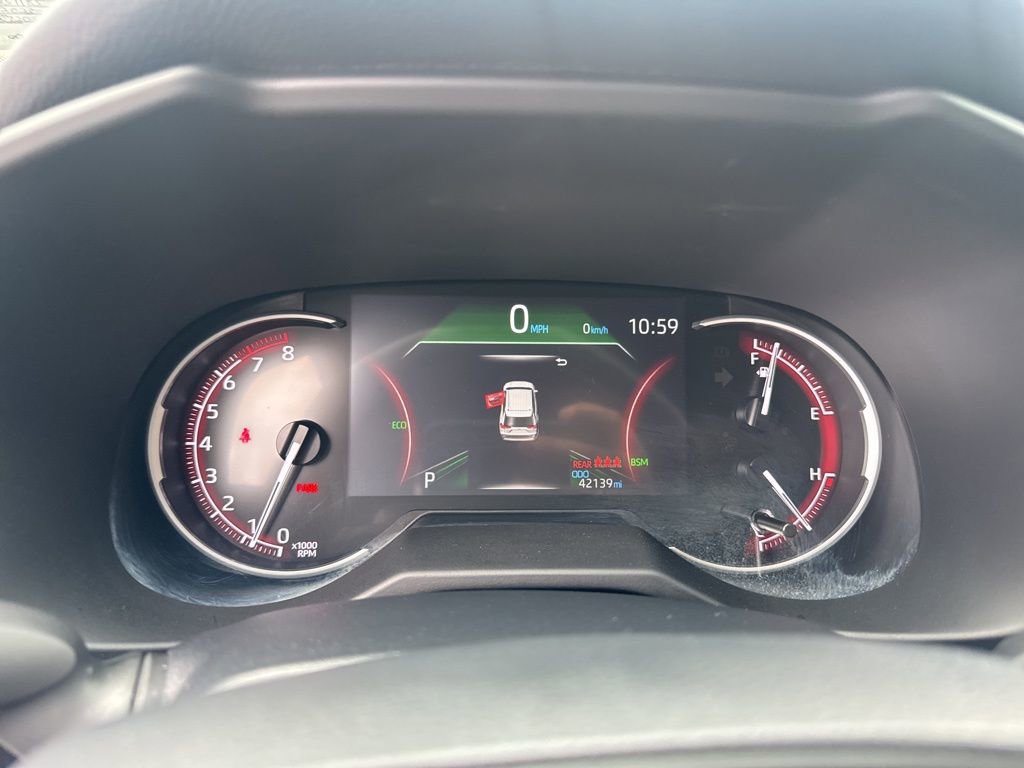 Used 2023 Toyota RAV4 XLE w/ Convenience Package image 23