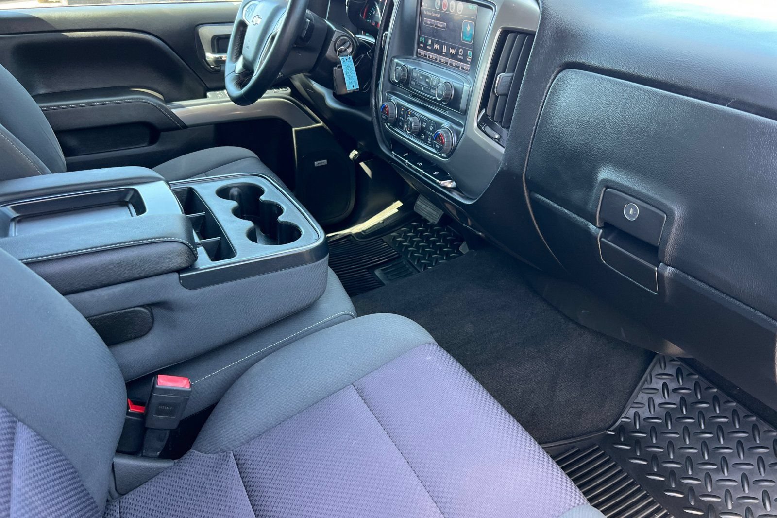 Used 2018 Chevrolet Silverado 1500 LT w/ All Star Edition AWD/4WD image 16