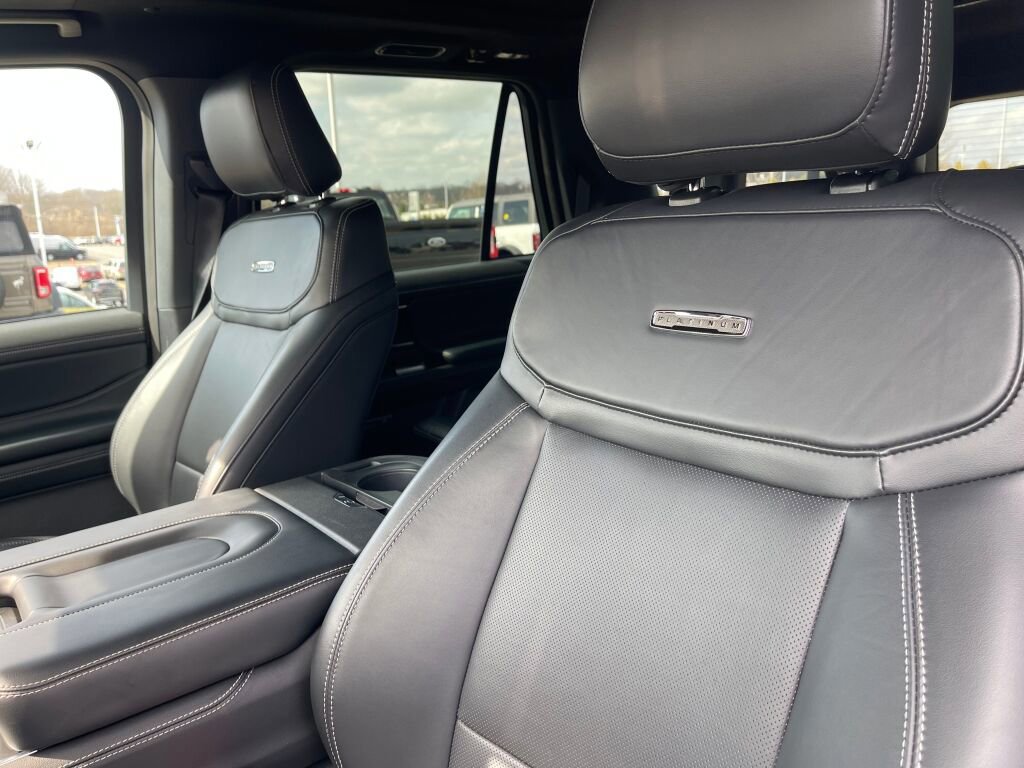 Certified 2025 Ford Expedition Max Platinum w/ Stealth Performance Package image 13