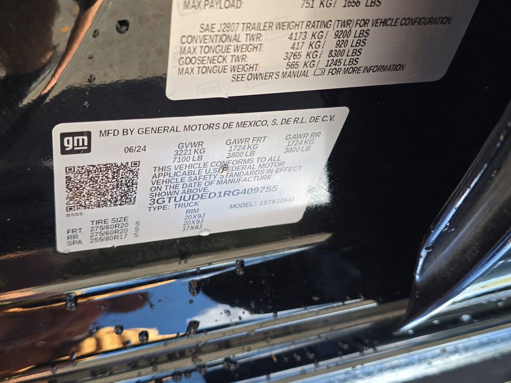 Used 2024 GMC Sierra 1500 SLT w/ SLT Premium Plus Package image 31