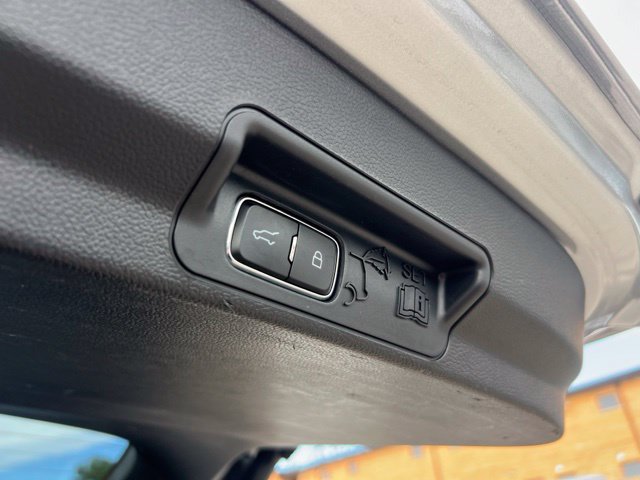 Certified 2023 Ford Explorer XLT w/ Equipment Group 202A AWD/4WD image 23