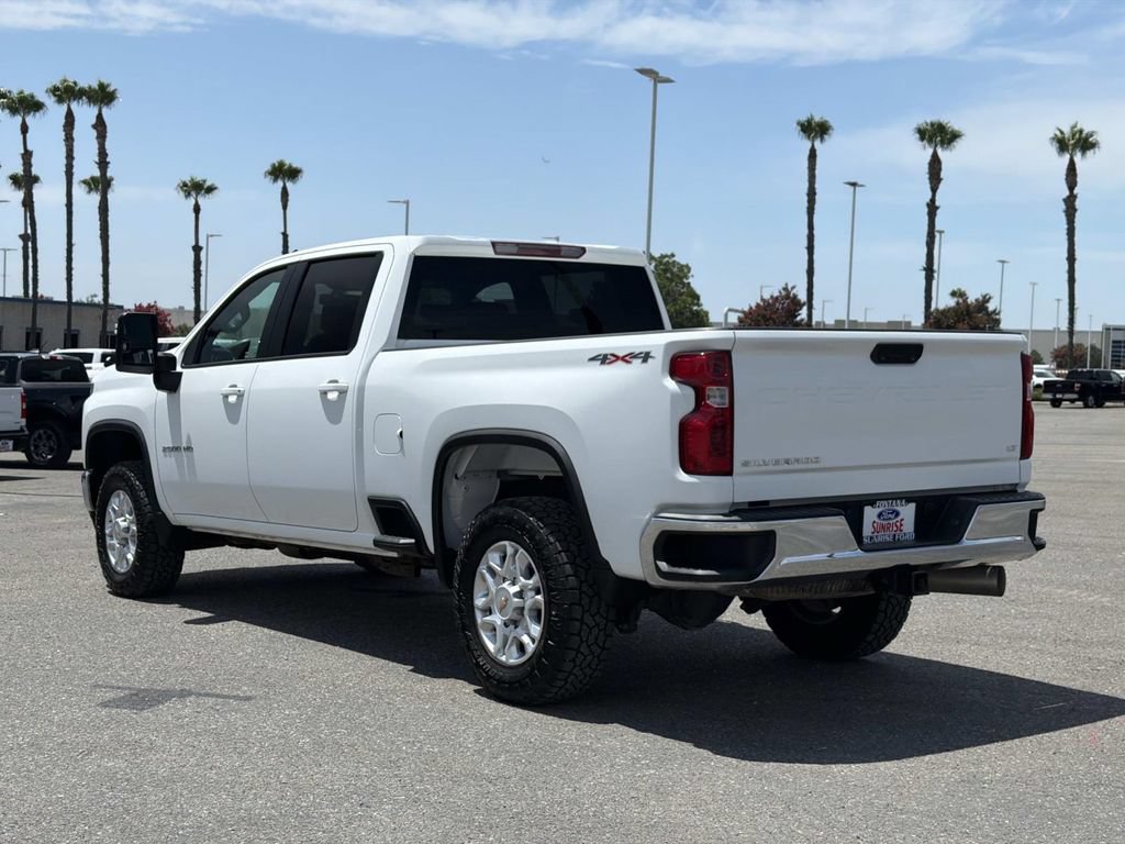 Used 2021 Chevrolet Silverado 2500 LT w/ Fleet Comfort Package AWD/4WD image 8