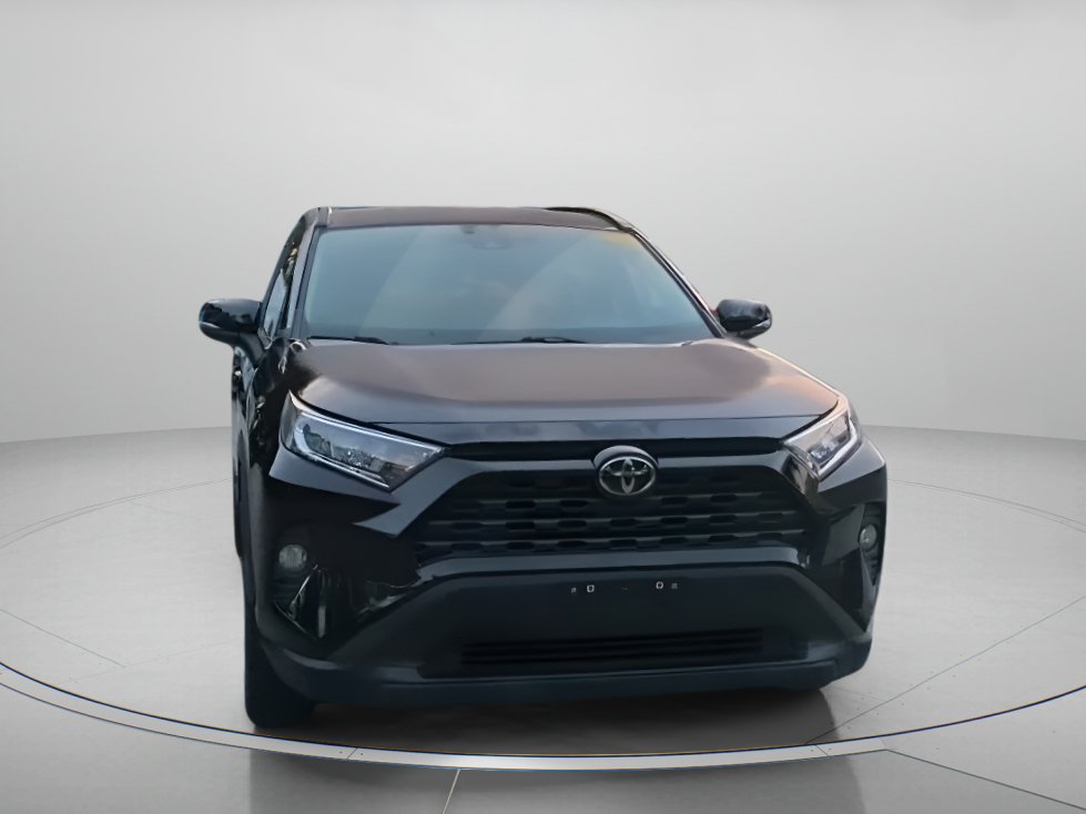 Used 2021 Toyota RAV4 XLE AWD/4WD image 4